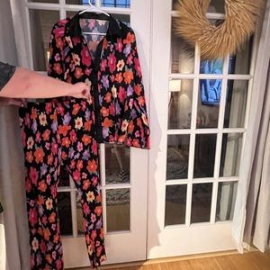 Two piece floral pants set